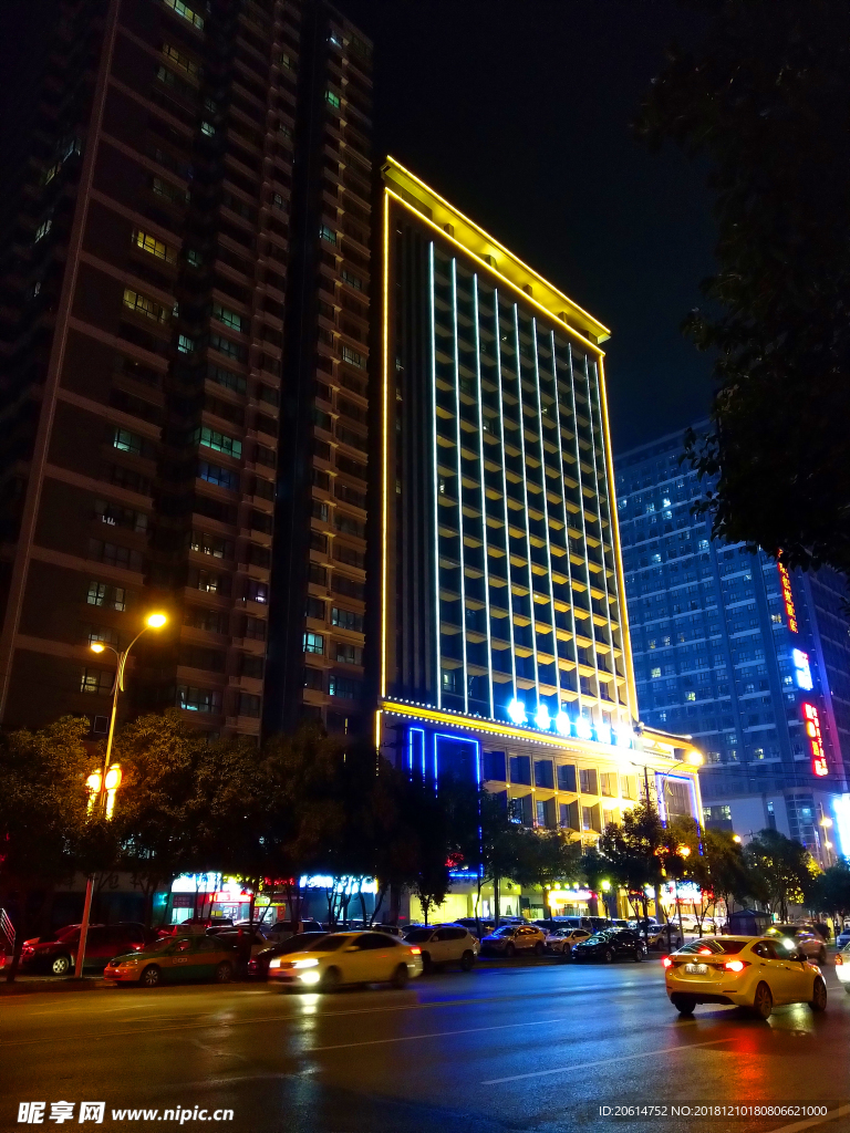 夜色下的城市风景