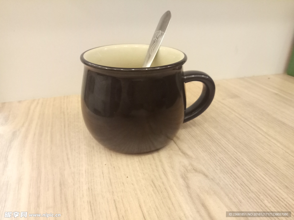 咖啡杯 黑色咖啡杯 茶杯 勺子