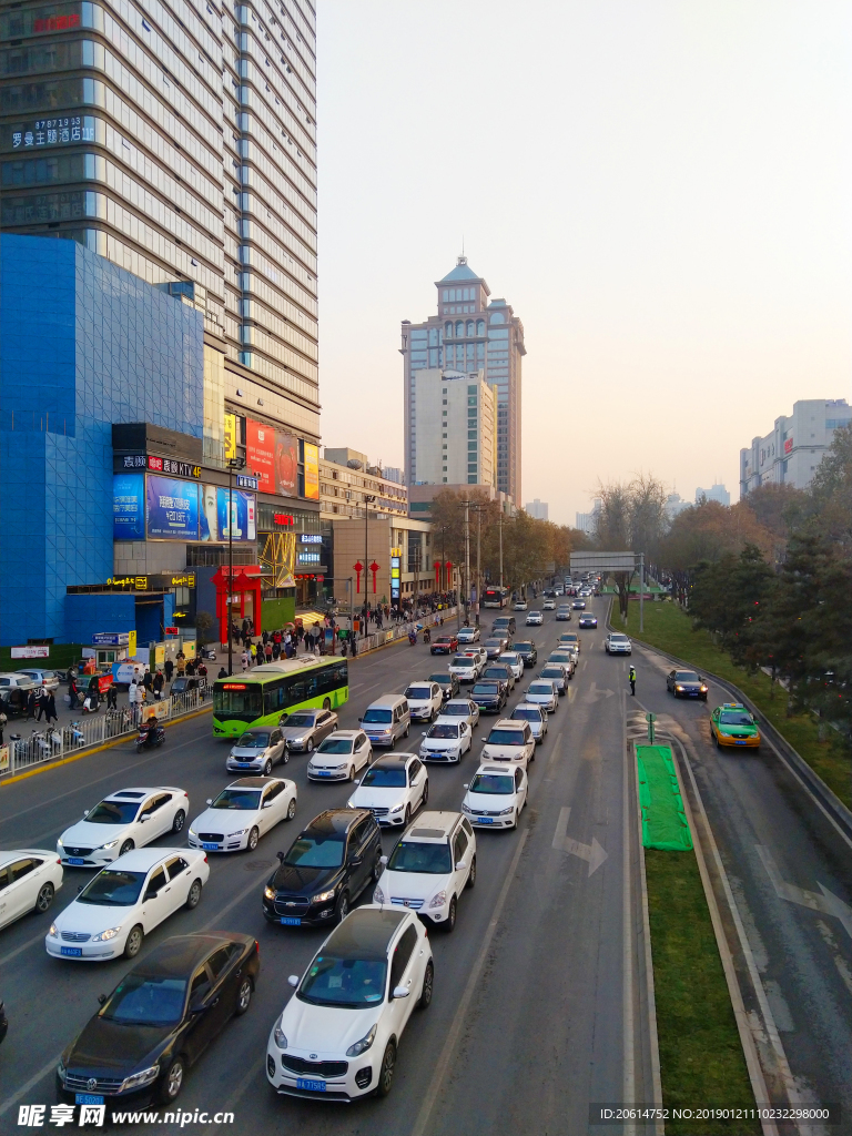 拥堵的城市交通