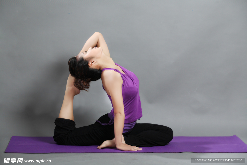 瑜伽图片 瑜伽美女 健身美女