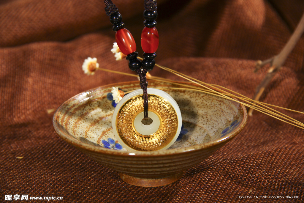 心经玉扣 金镶玉平安扣 拍摄