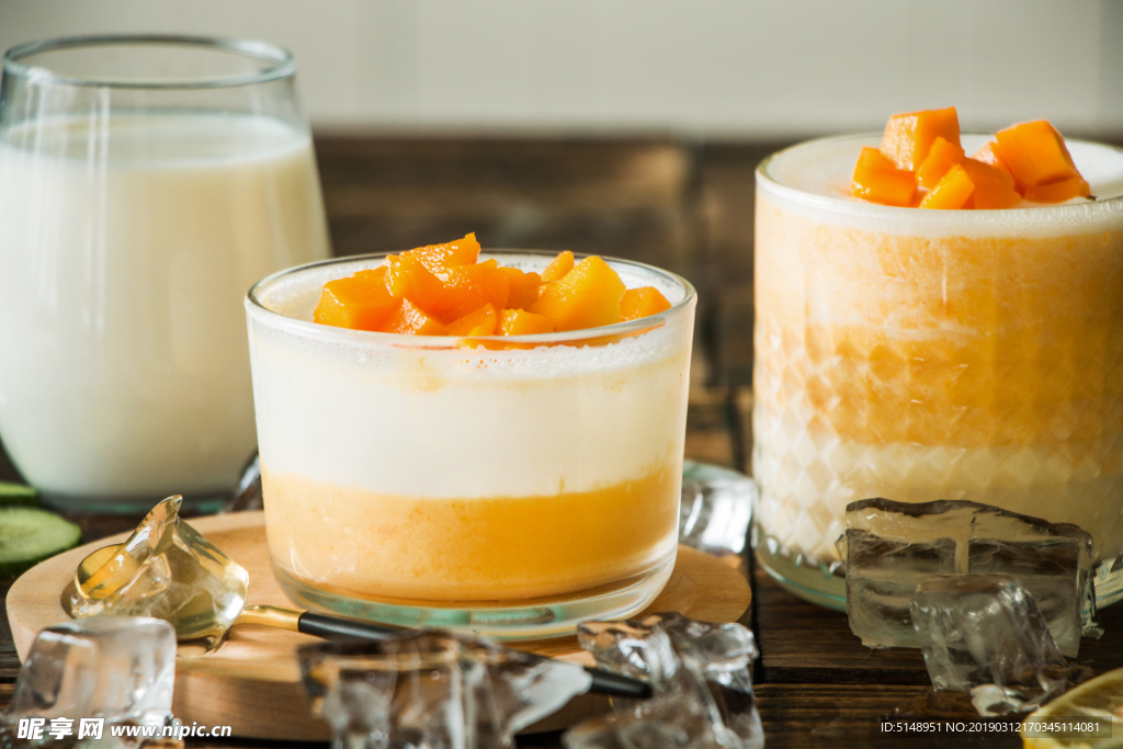 芒果 奶油慕斯 香蕉 酸奶 果