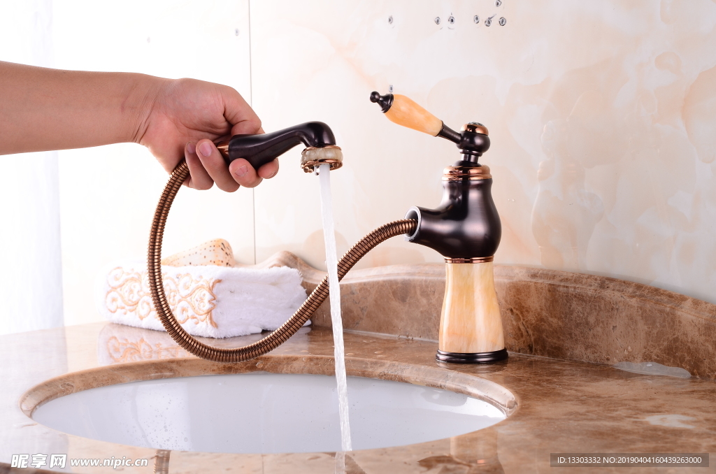 卫浴 龙头 花洒