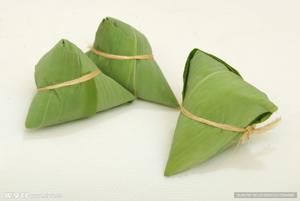 一串 端午 粽子