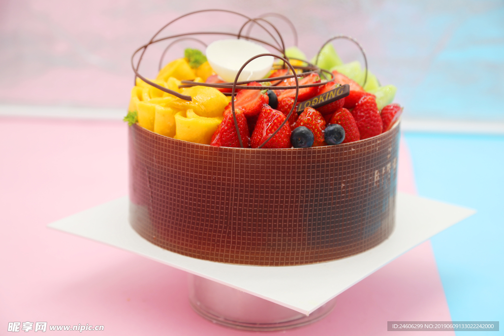 巧克力生日蛋糕