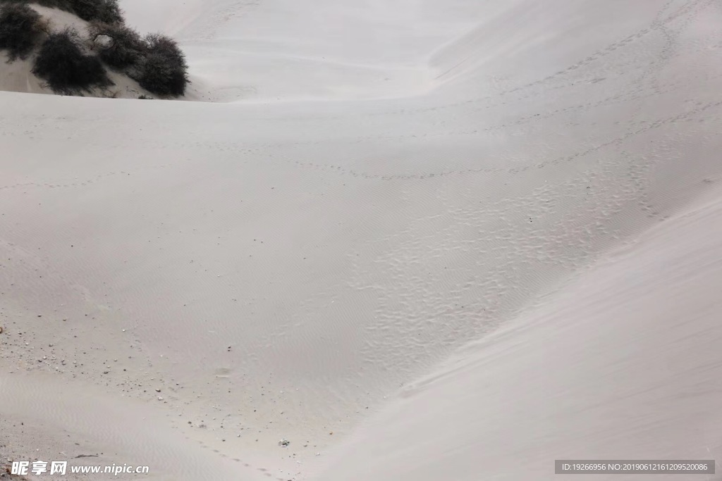 蓝天白云 雪山风景  藏区风景