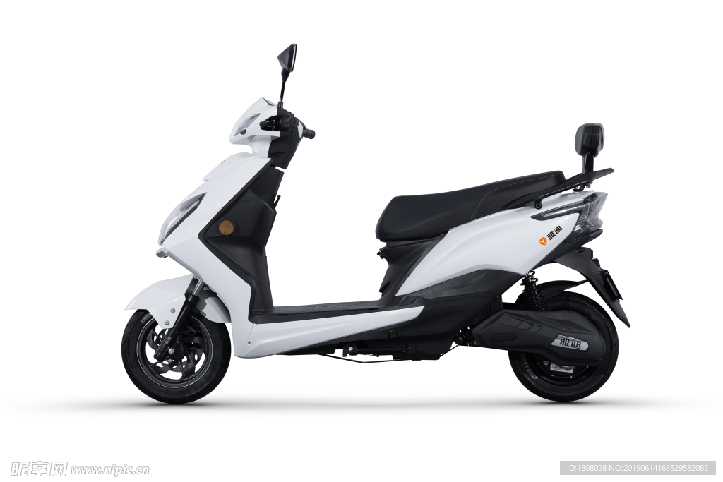 雅迪电动车 PNG透明格式图
