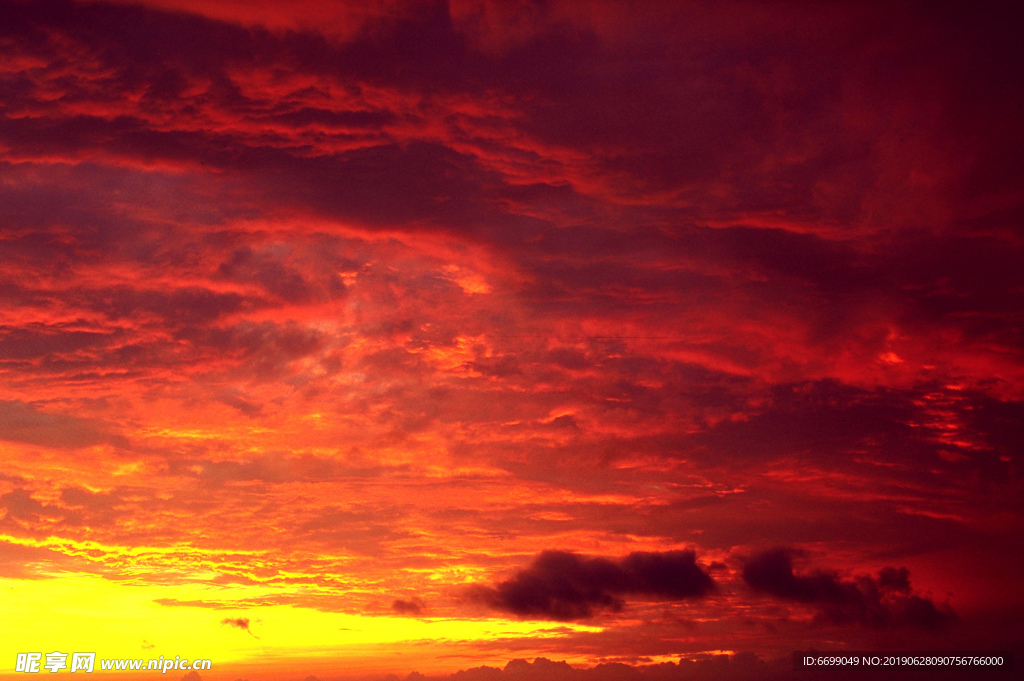 蓝天 白云 晚霞