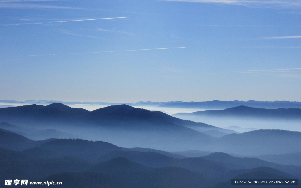 水墨山水风景背景墙卧室装饰壁画
