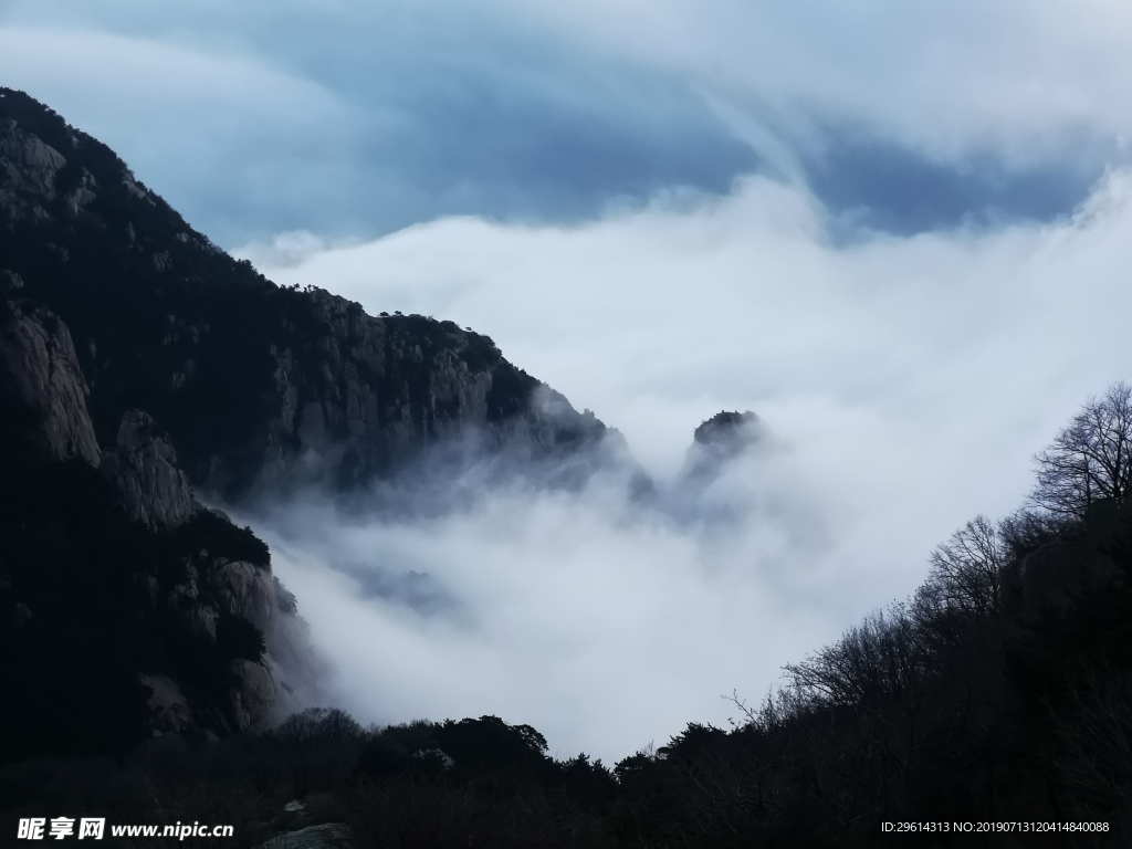 凌晨 夜晚 泰山 云海 壁纸