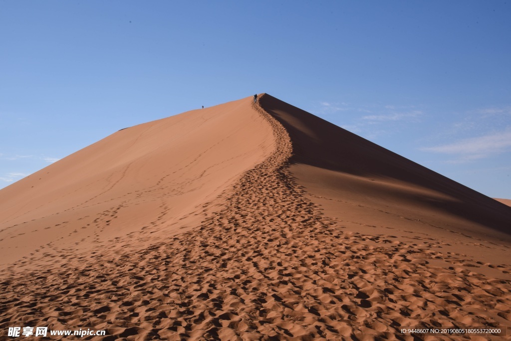 非洲荒漠沙丘景观图片