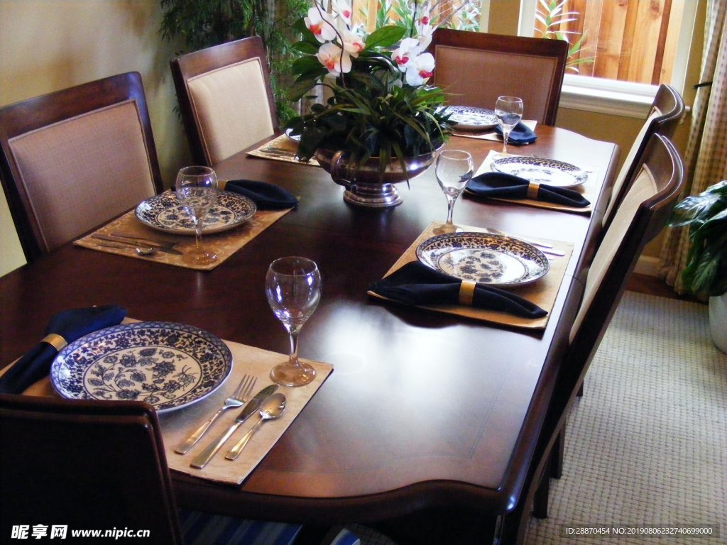 餐厅和餐厅布置