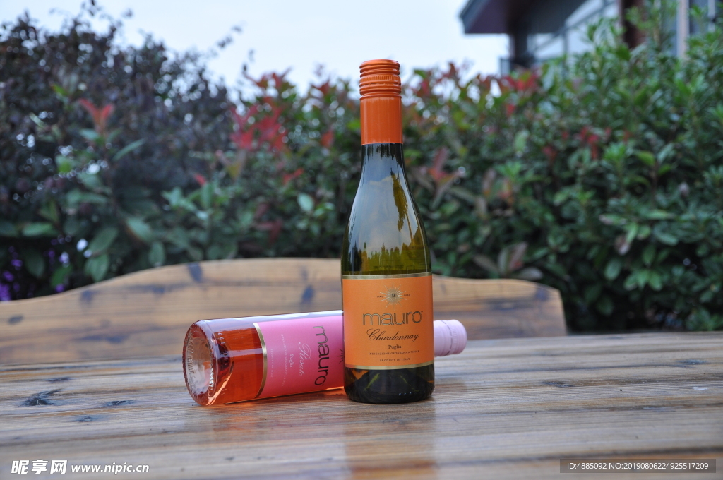 瑪威勒葡萄酒小瓶迷你酒户外拍摄