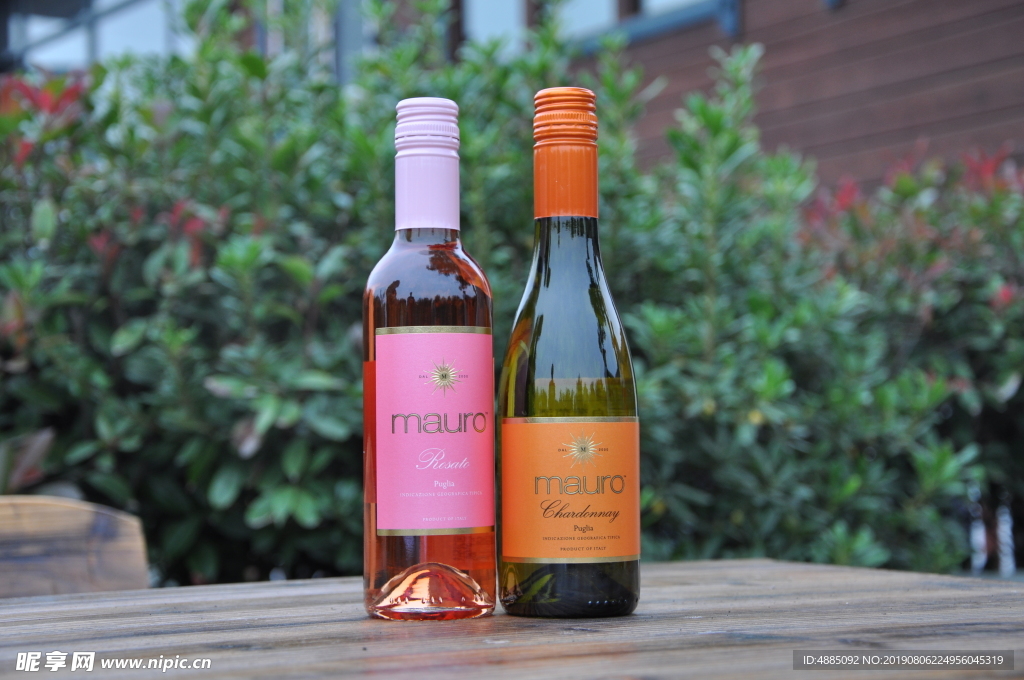 瑪威勒葡萄酒小瓶迷你酒户外拍摄