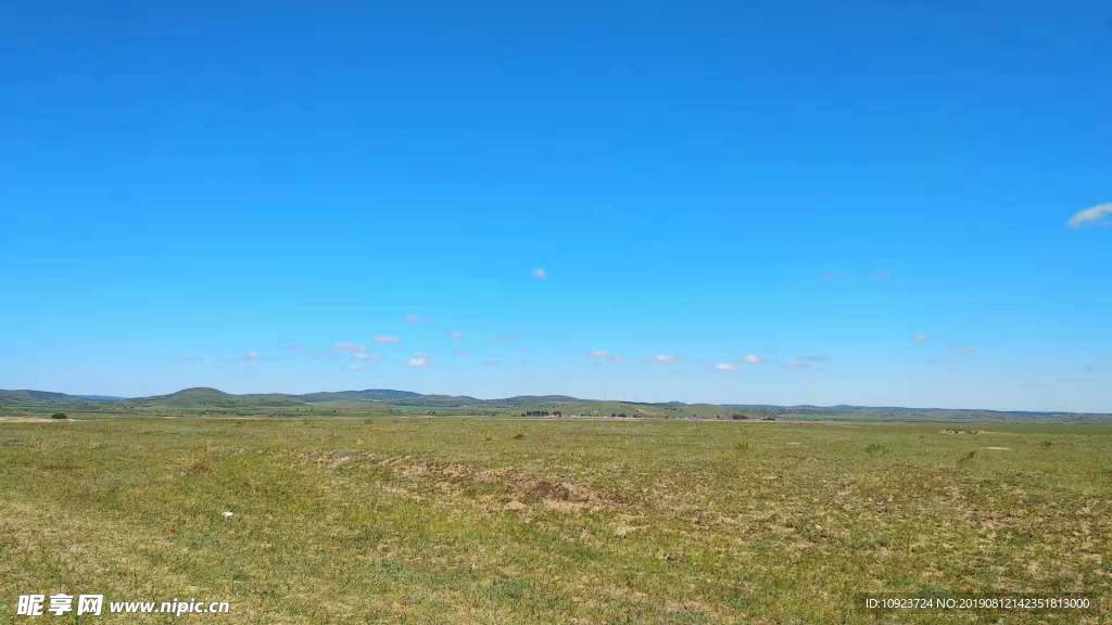 草原 蓝天 白云 河  草地