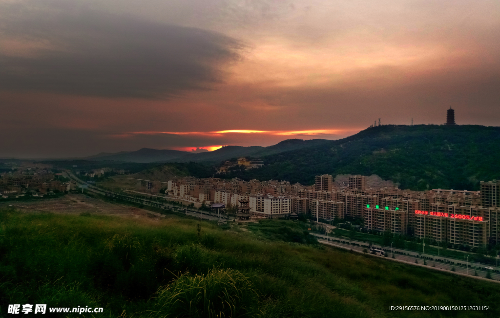 曲靖郊外的傍晚