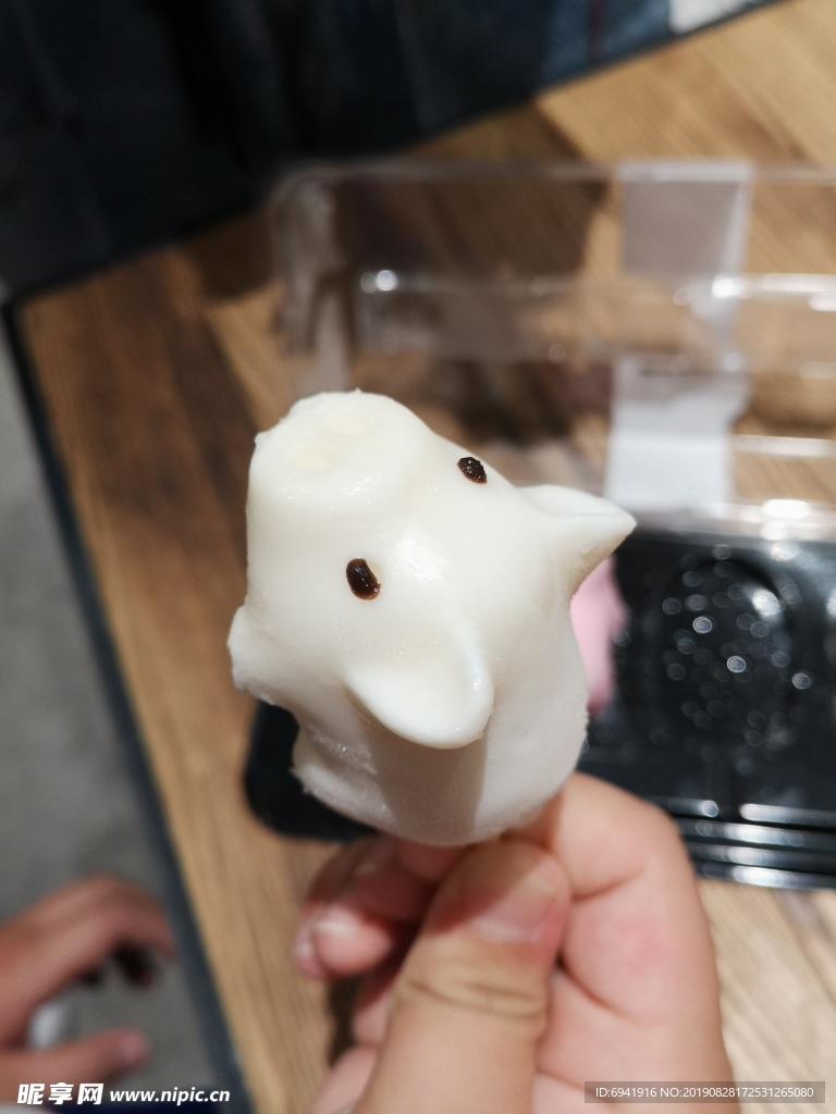 小猪冰糕