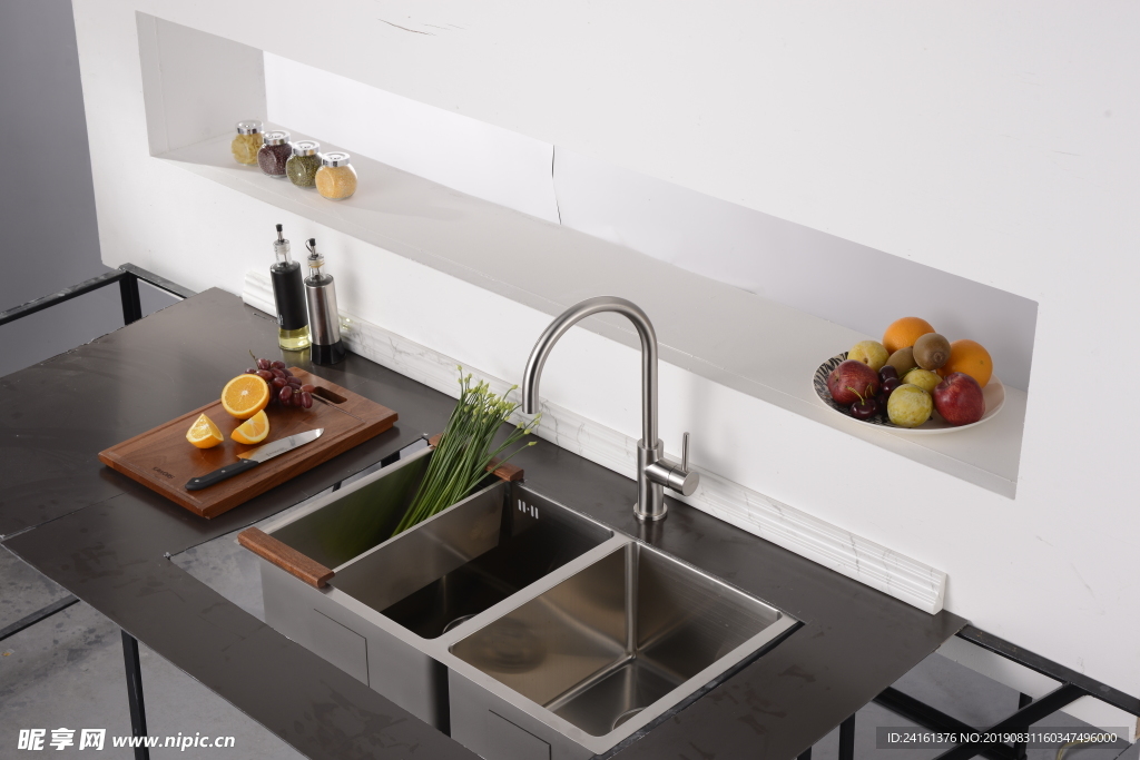 水龙头场景拍摄原图