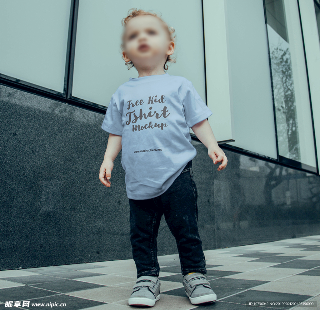 儿童T恤样机