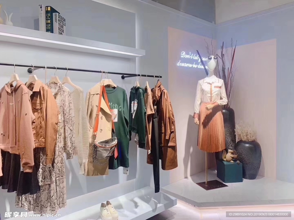 服装 衣服 服装店 服装展示