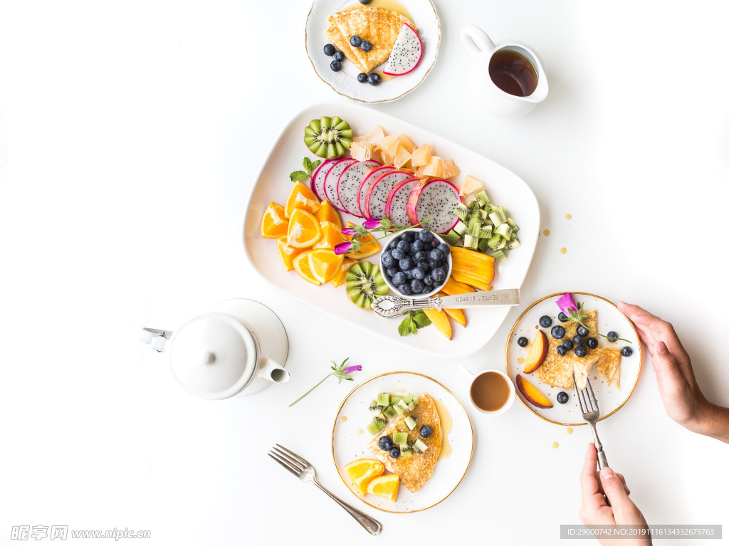 火龙果 草莓 西餐 蓝梅 橙子