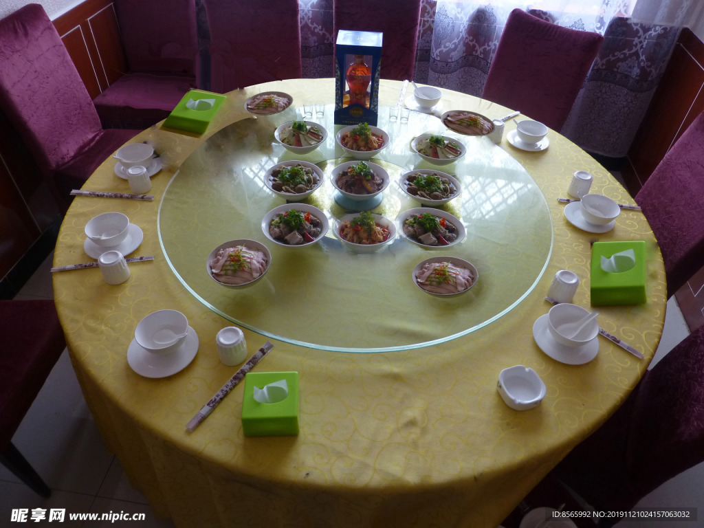 农村宴席老八碗