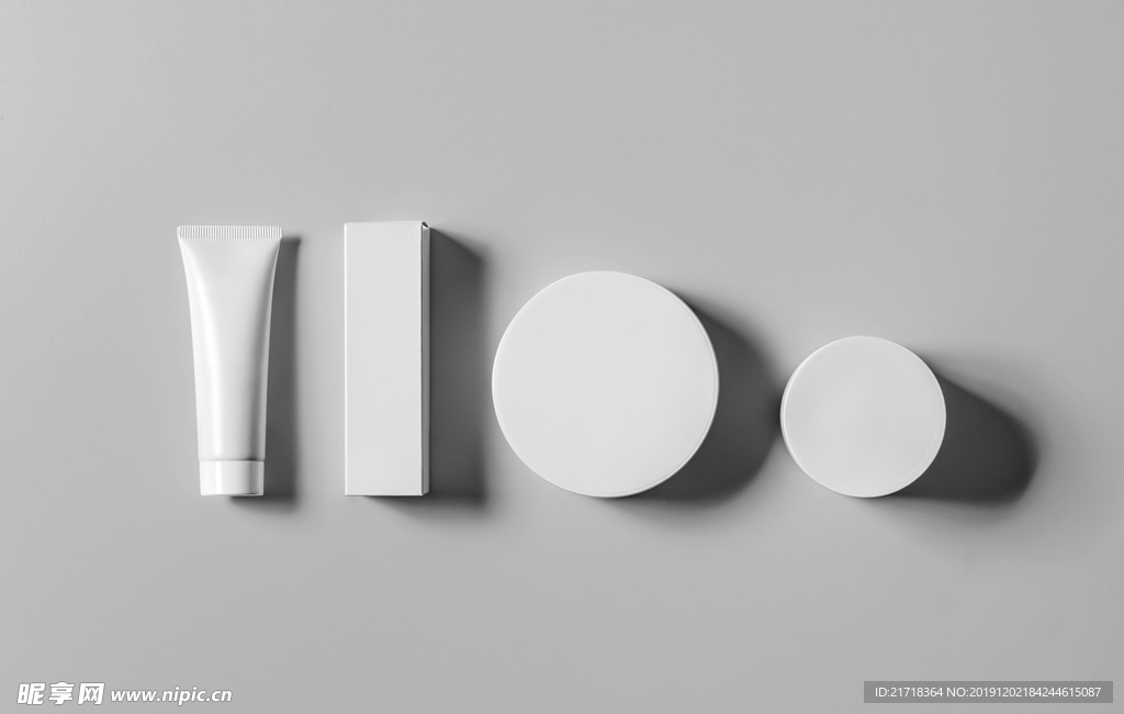 化妆洗浴用品贴图样机