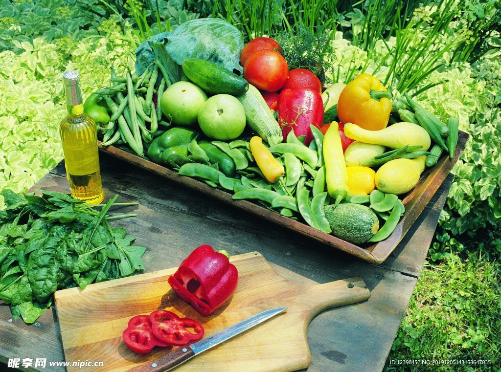 各种新鲜的蔬菜市场