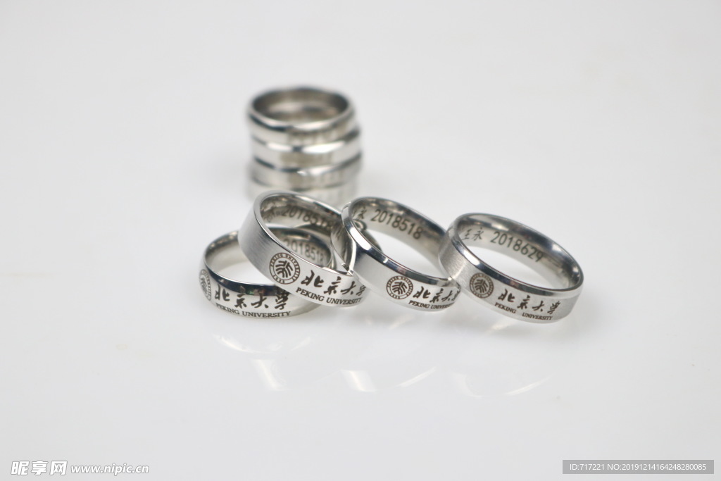 戒指 树叶 树本 静物拍摄