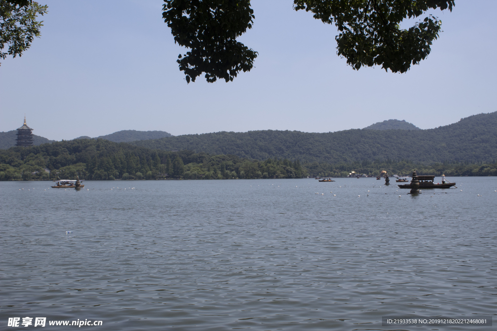 杭州西湖三潭印月