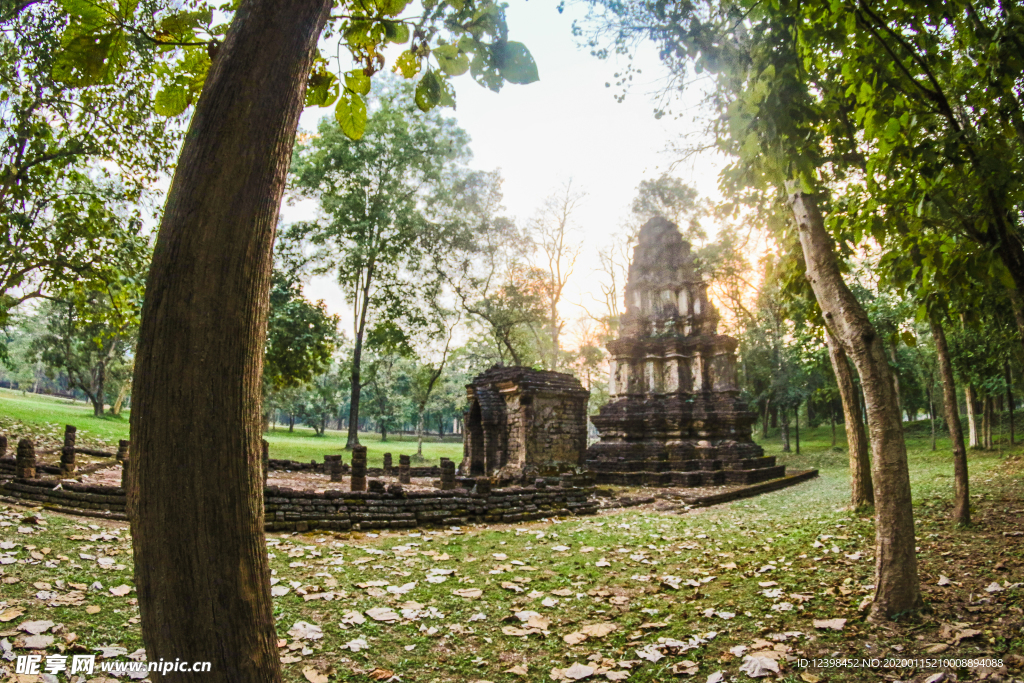 泰国玛哈泰寺景观