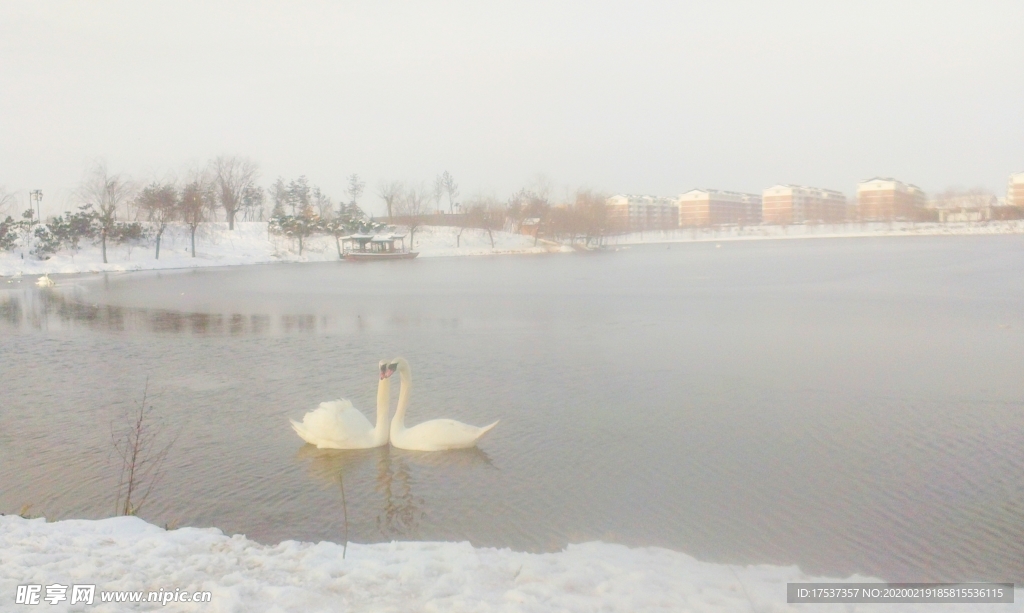 广平县东湖公园里