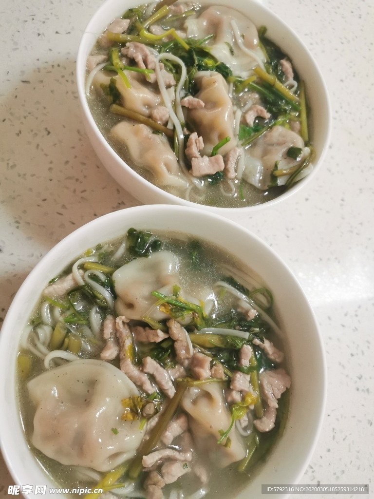 肉丝饺子