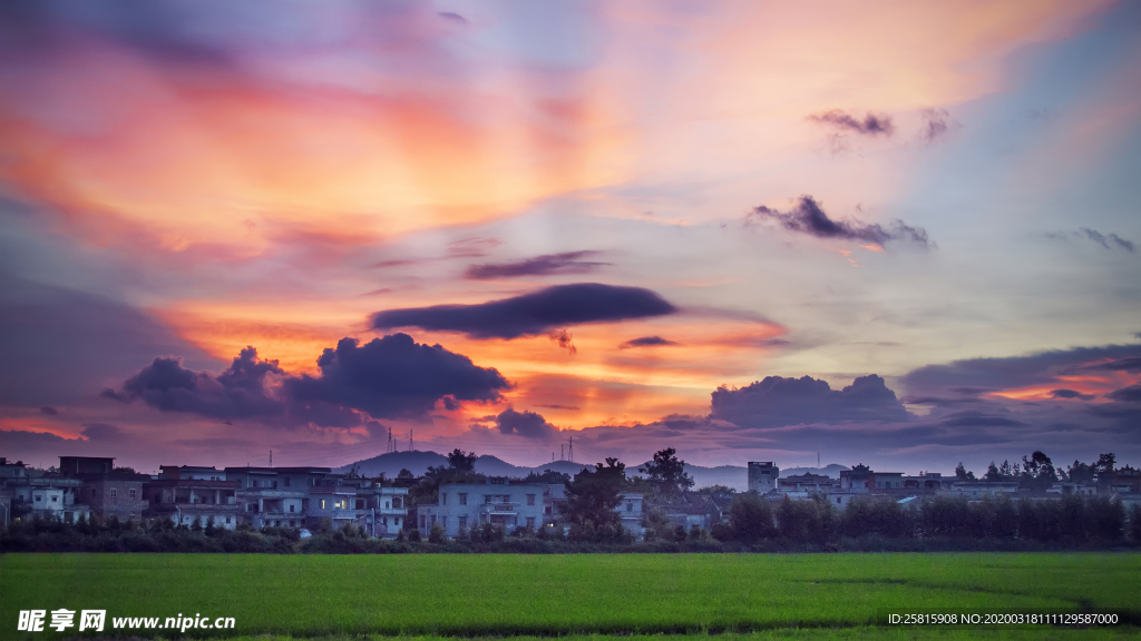 彩霞日出夕阳火烧云图片