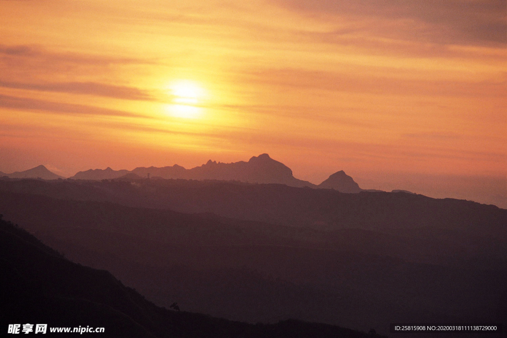 彩霞日出夕阳火烧云图片