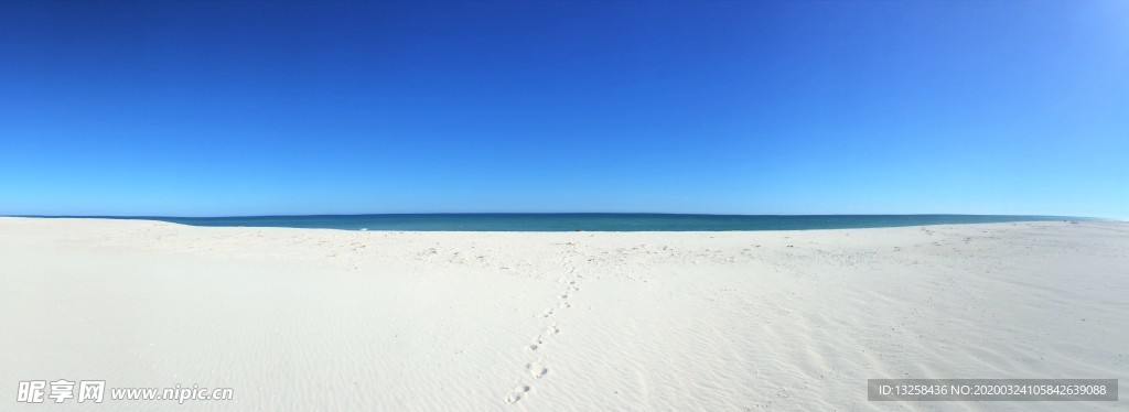 大海沙滩天空云彩风景
