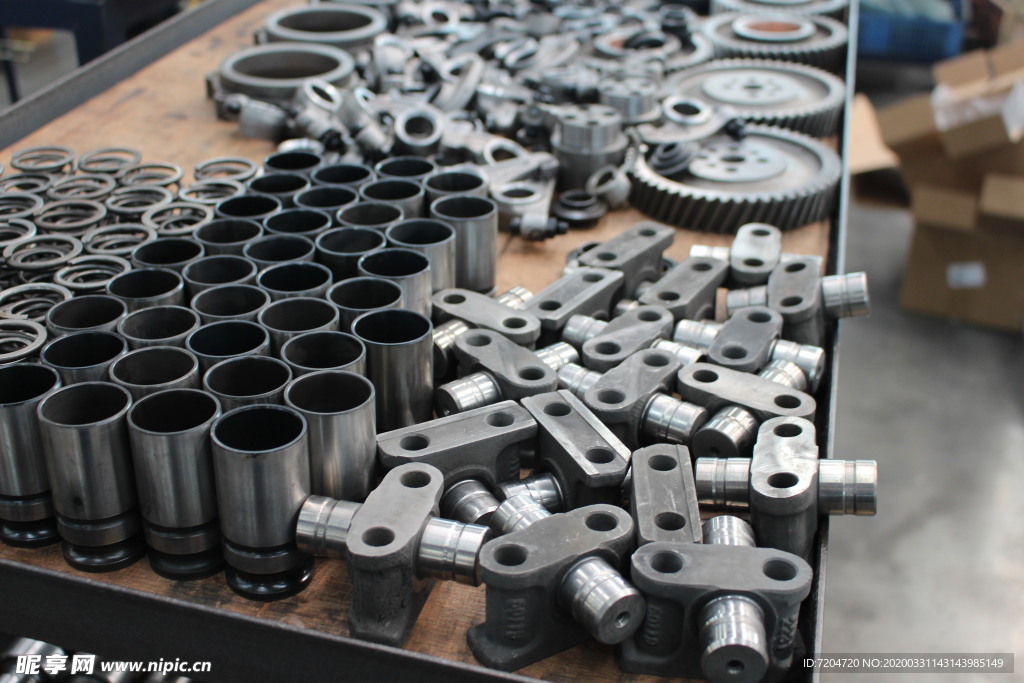 金属齿轮工作台圆柱零件