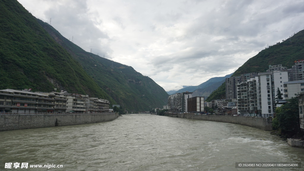 大渡河桥上美景