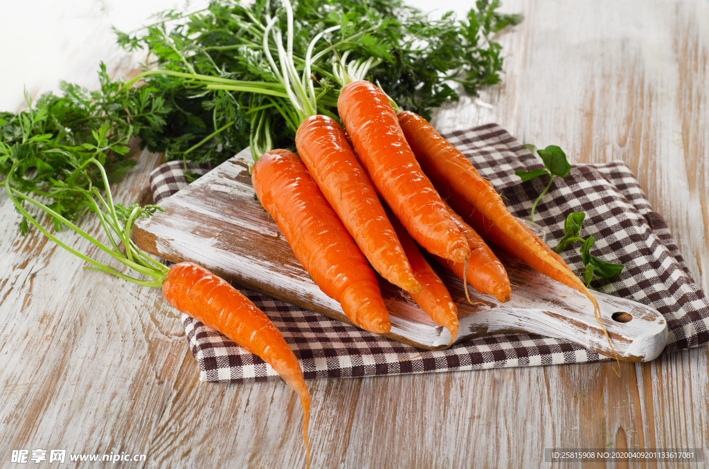 胡萝卜红萝卜切片图片