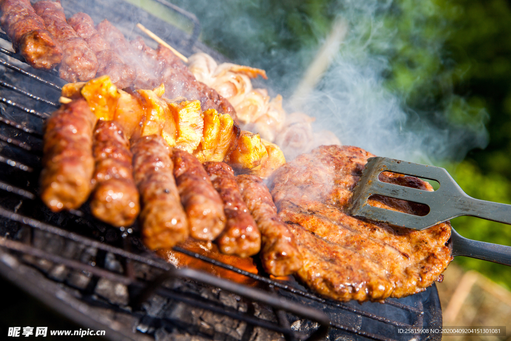 烤肉撸串烤串烧烤图片