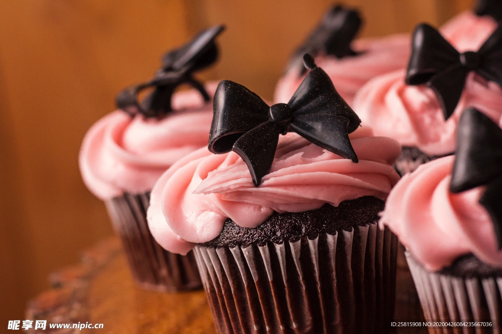 纸杯蛋糕美味图片