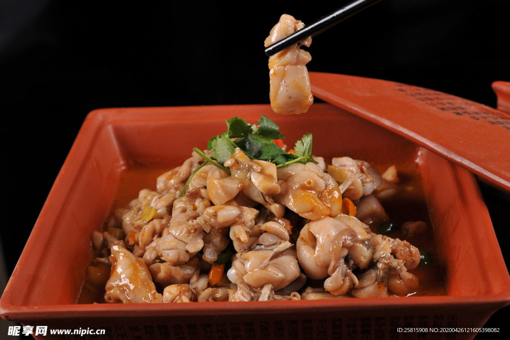 干锅肥肠美味图片