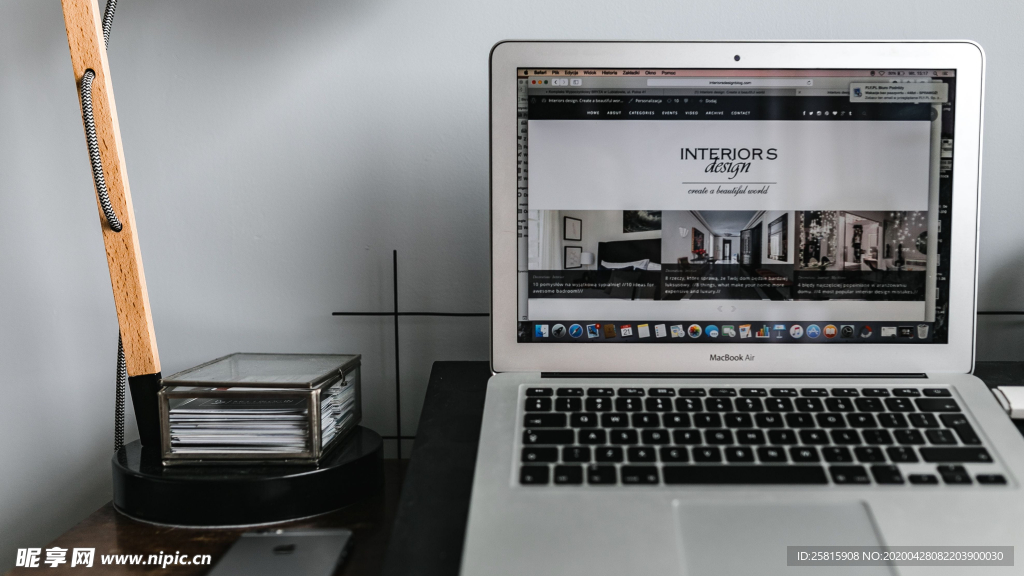 苹果笔记本电脑图片