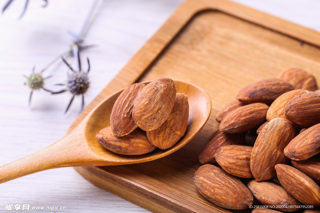 杏仁果仁干果图片