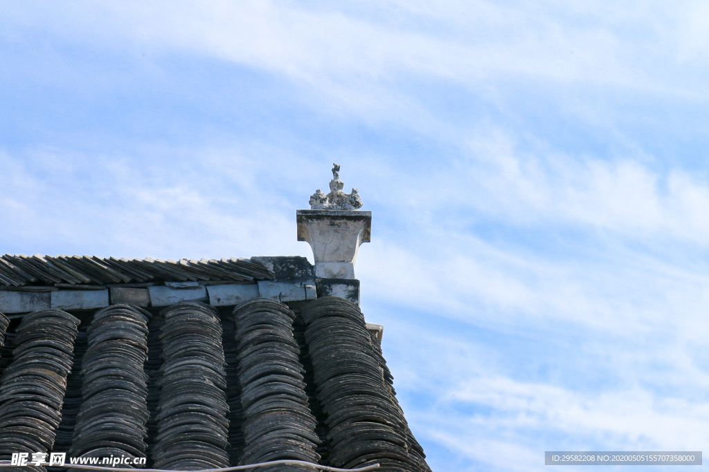 古宅屋顶