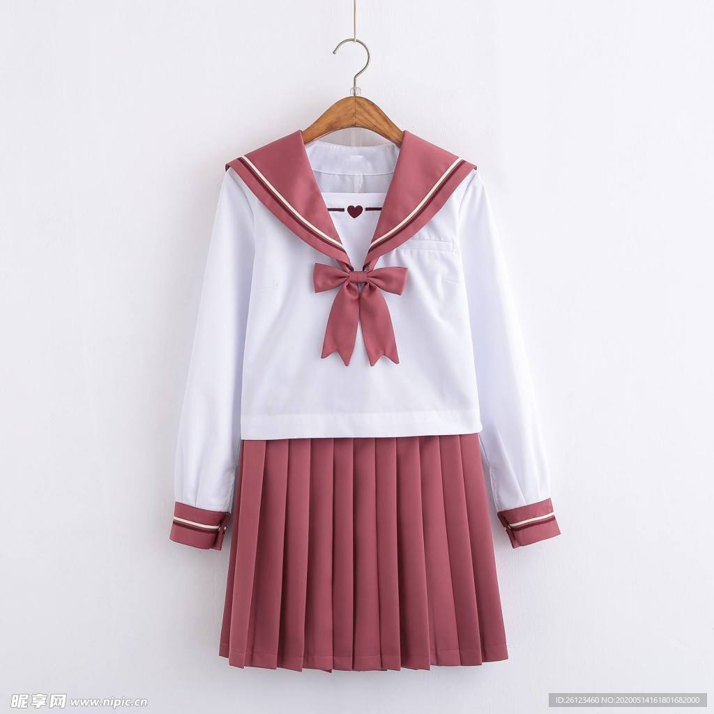 水手服