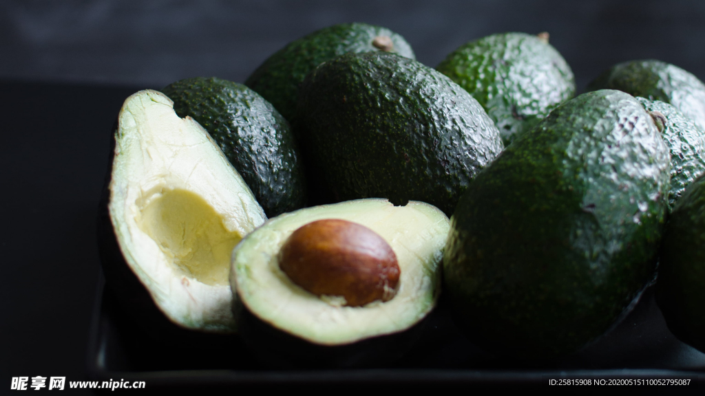 牛油果乳木果图片