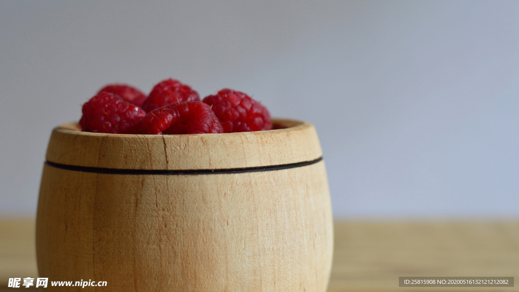 树莓浆果莓果图片