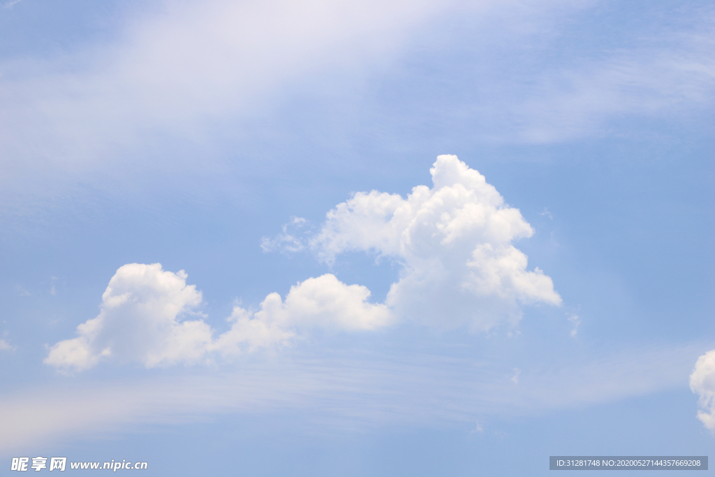 蓝天 白云