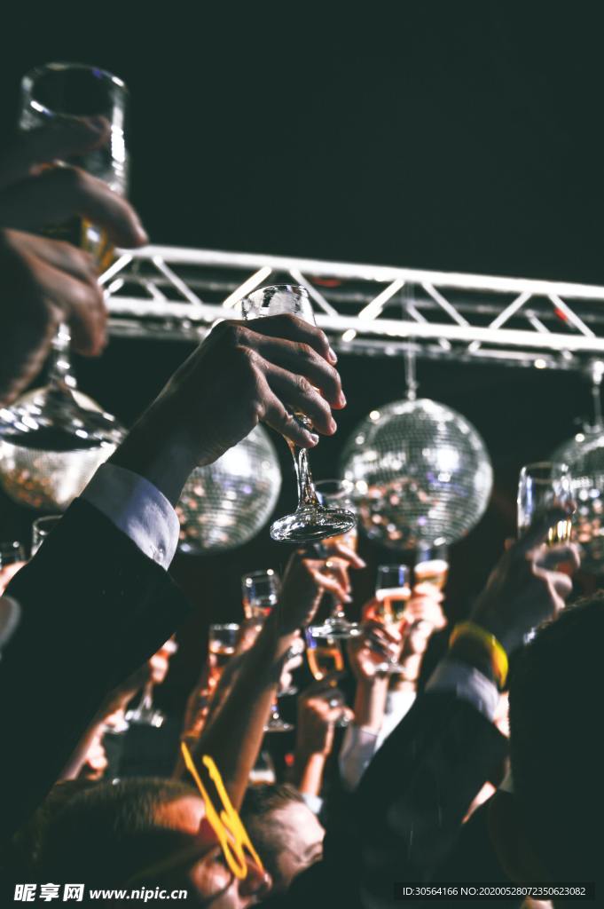 酒吧聚会舞会举杯背景素材